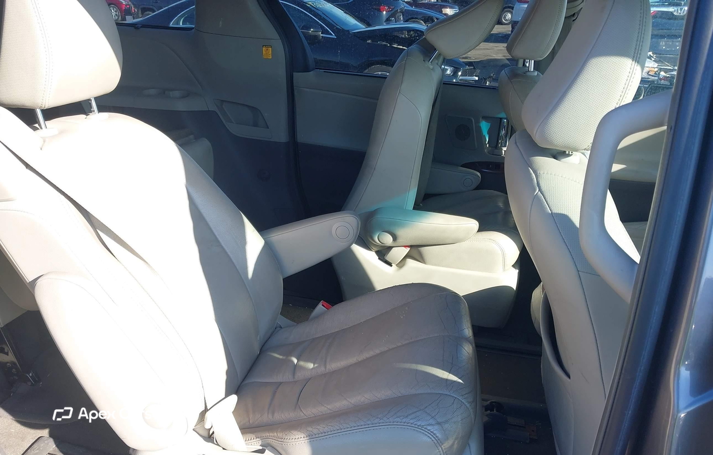 Toyota Sienna 2012