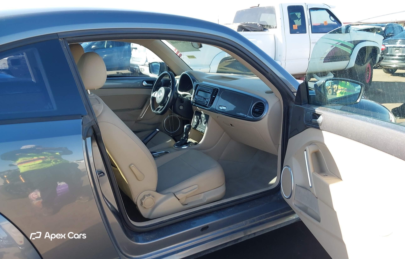 Volkswagen Beetle 2013