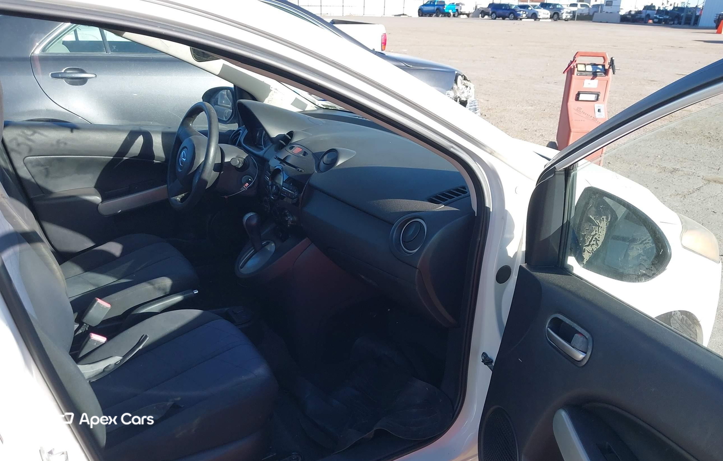 Mazda 2 2012