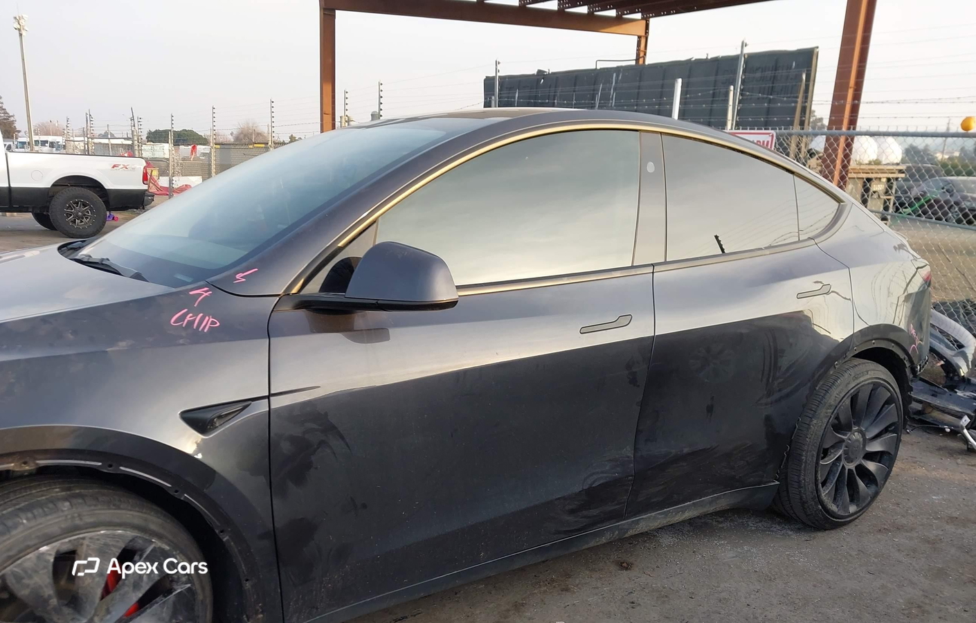 Tesla Model Y 2024