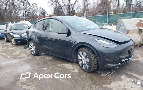 Tesla Model Y 2024 - Zdjęcie 1 z 16