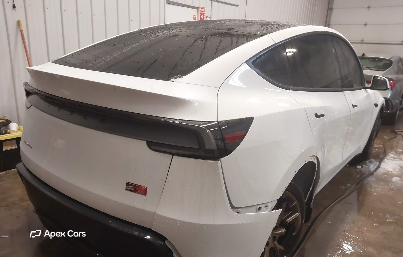 Tesla Model Y 2026