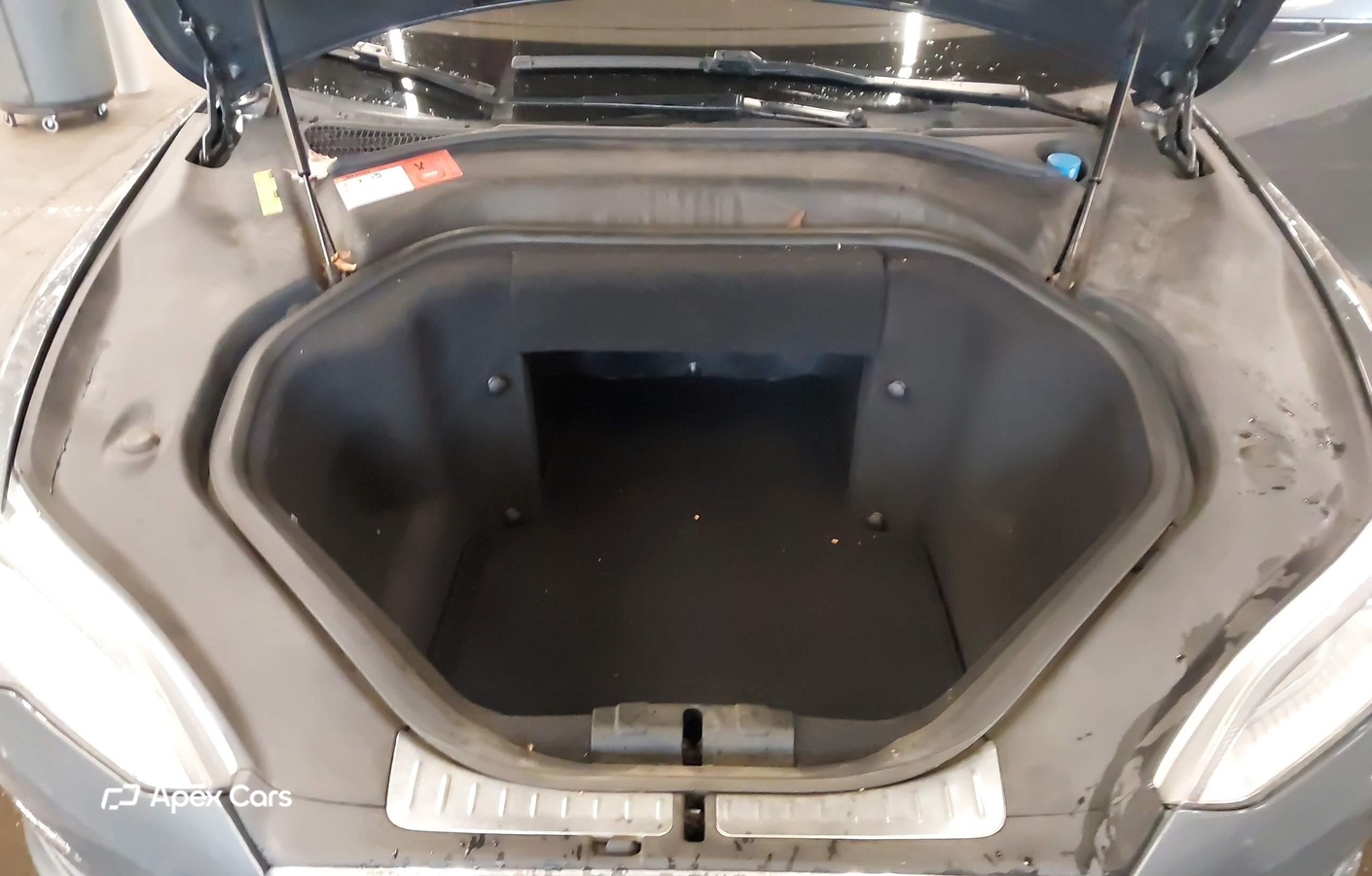 Tesla Model S 2013
