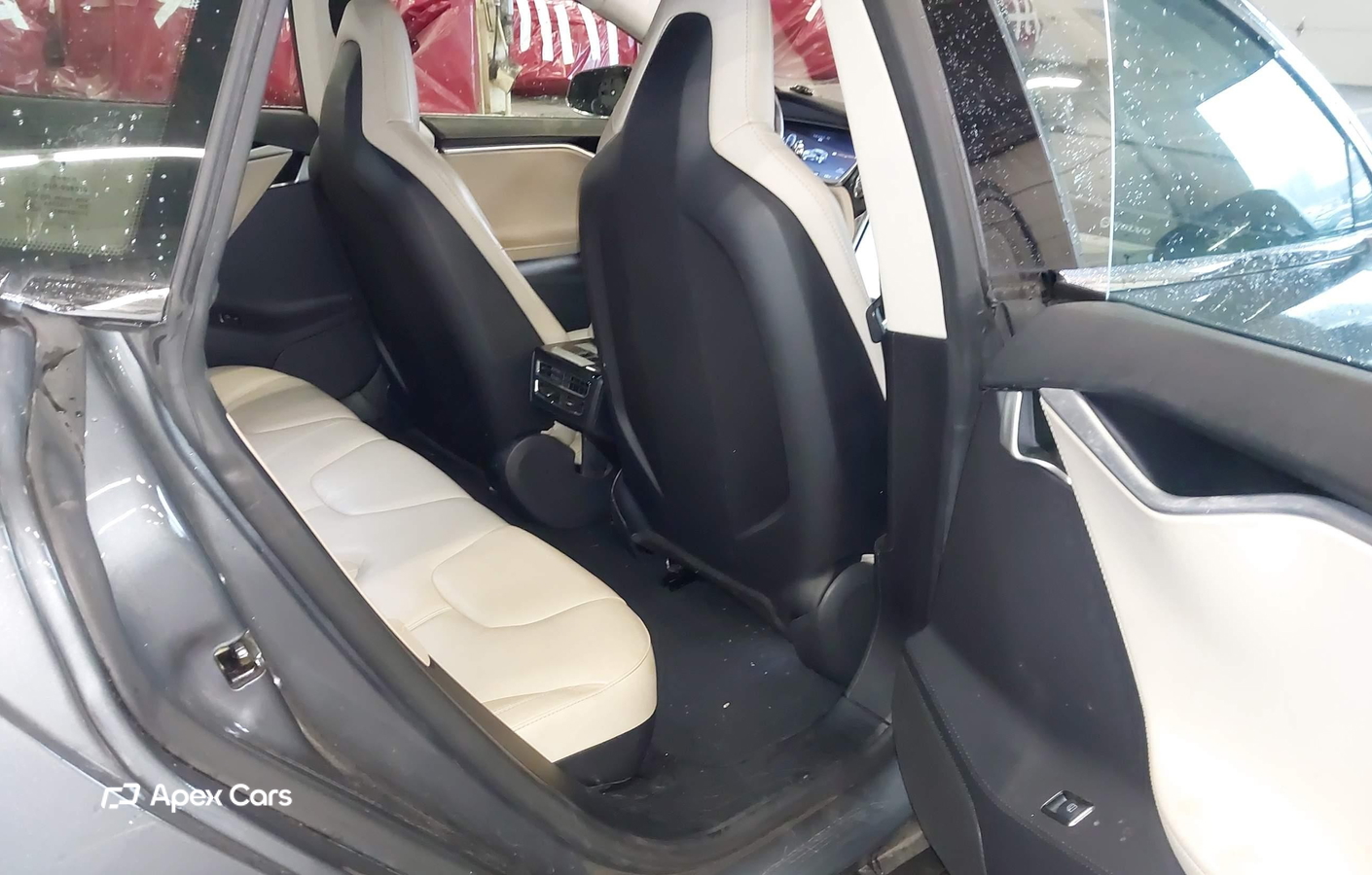 Tesla Model S 2013