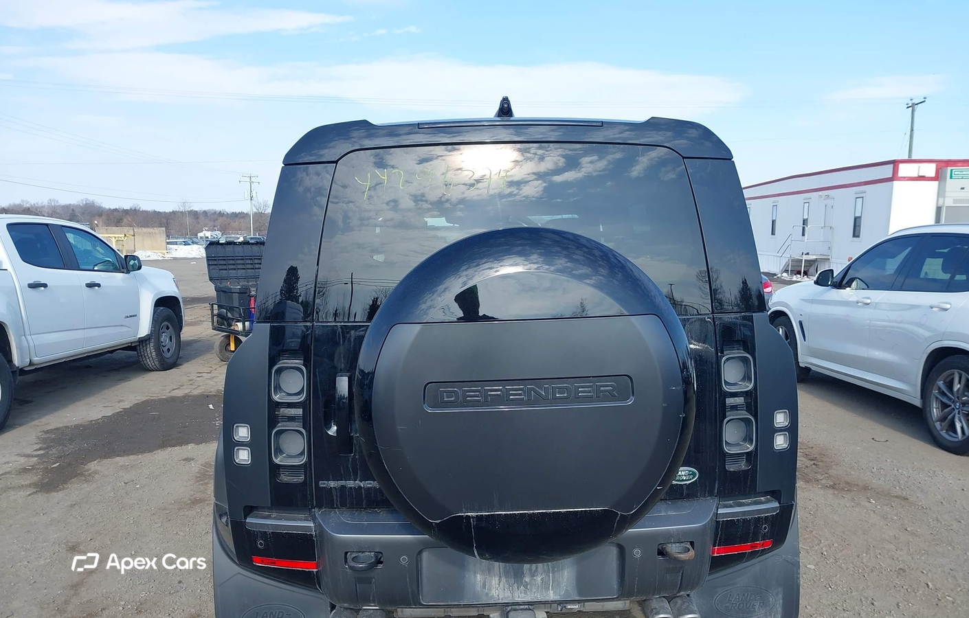 Land Rover Defender 2023