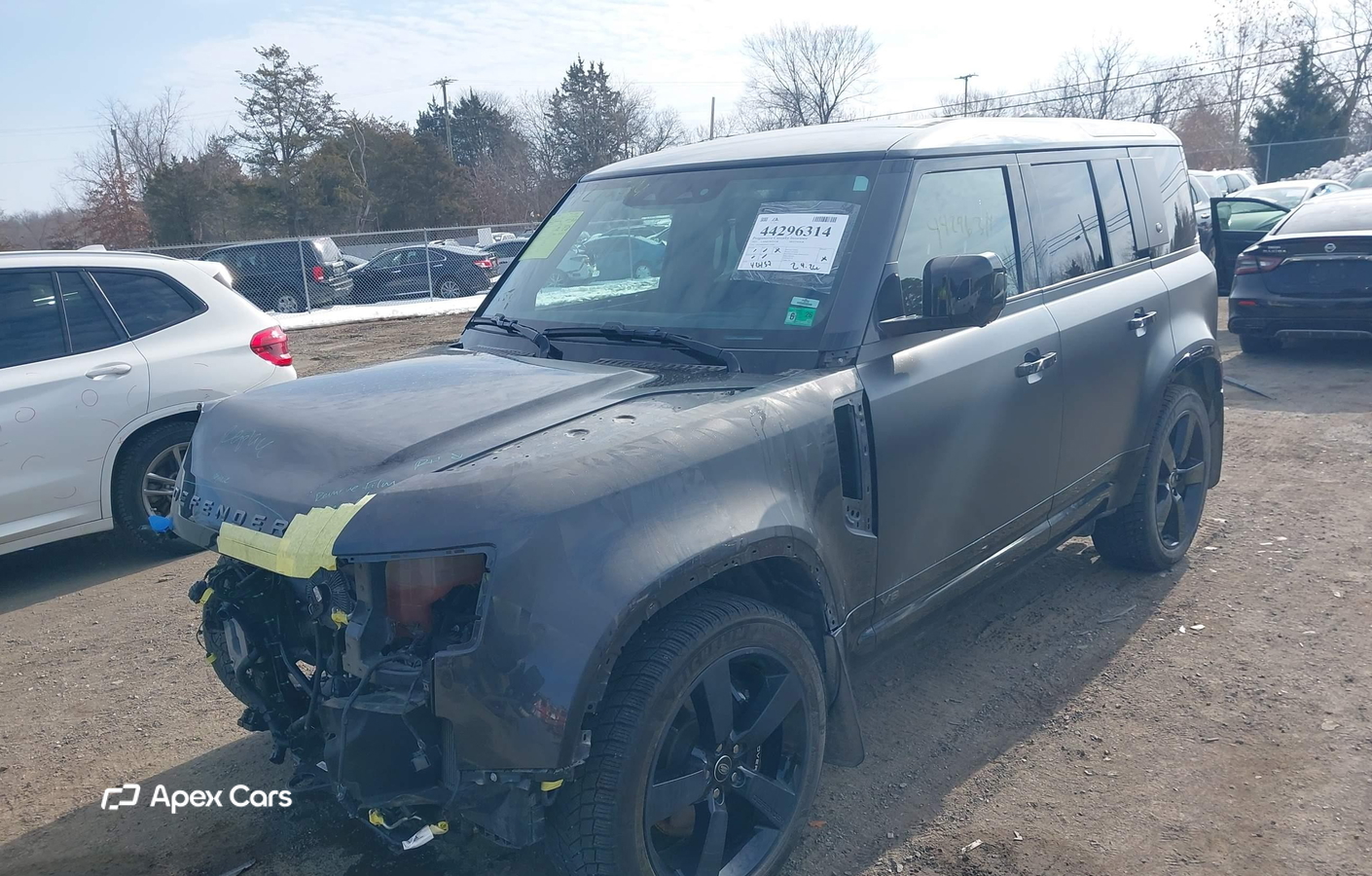 Land Rover Defender 2023