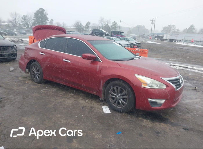 2015 Nissan Altima - Image 1 of 5