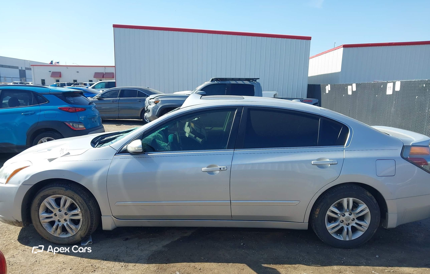 Nissan Altima 2011