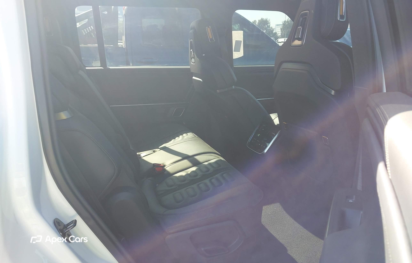 Rivian R1S 2023
