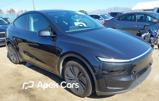 Tesla Model Y 2026 - Image 1 of 15