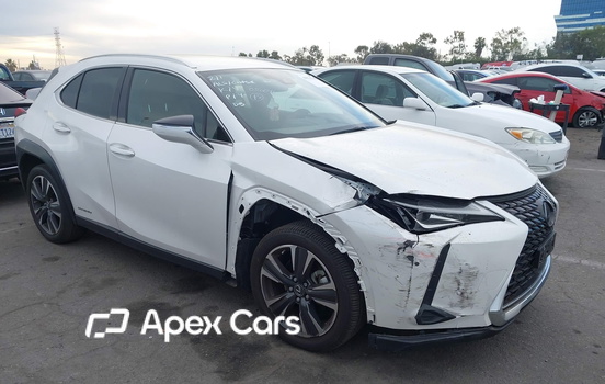 Lexus UX 2021 - Image 1 of 18