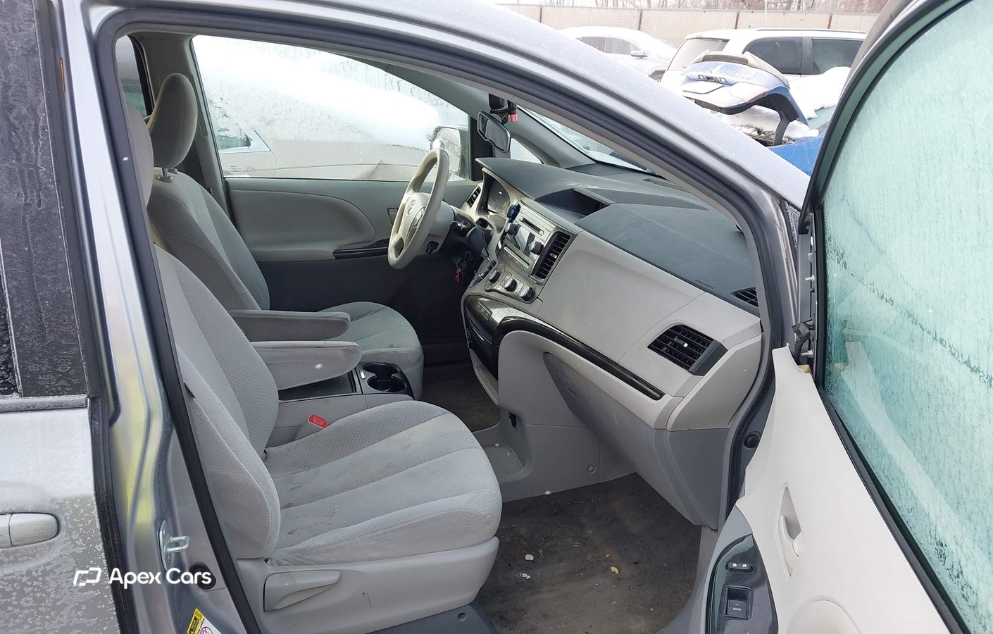 Toyota Sienna 2012