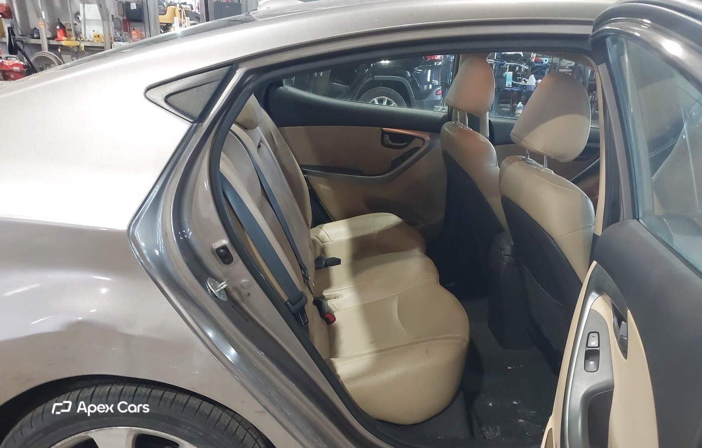Hyundai Elantra 2012