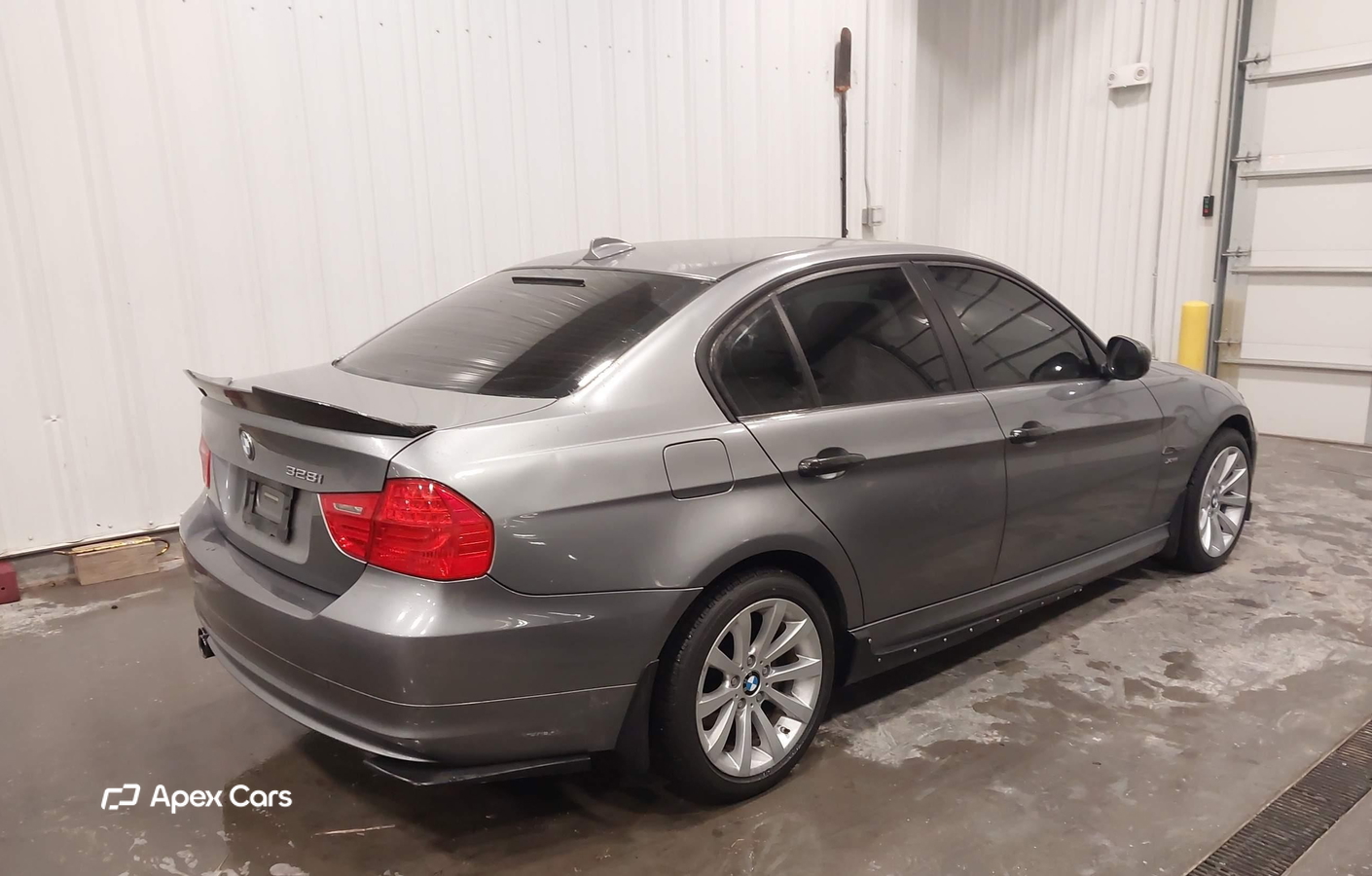 BMW Series 3 2011