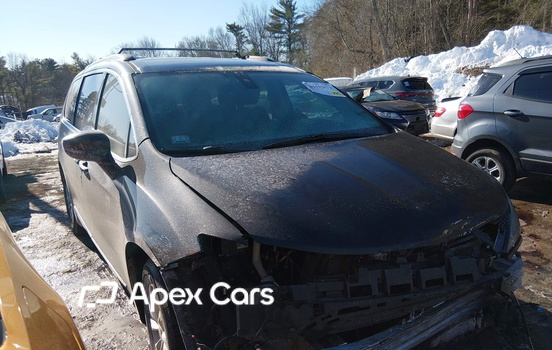 Chrysler Pacifica 2019 - Image 1 of 16