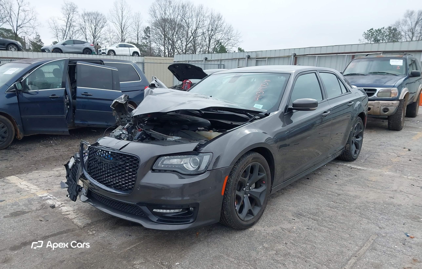 Chrysler 300 2021