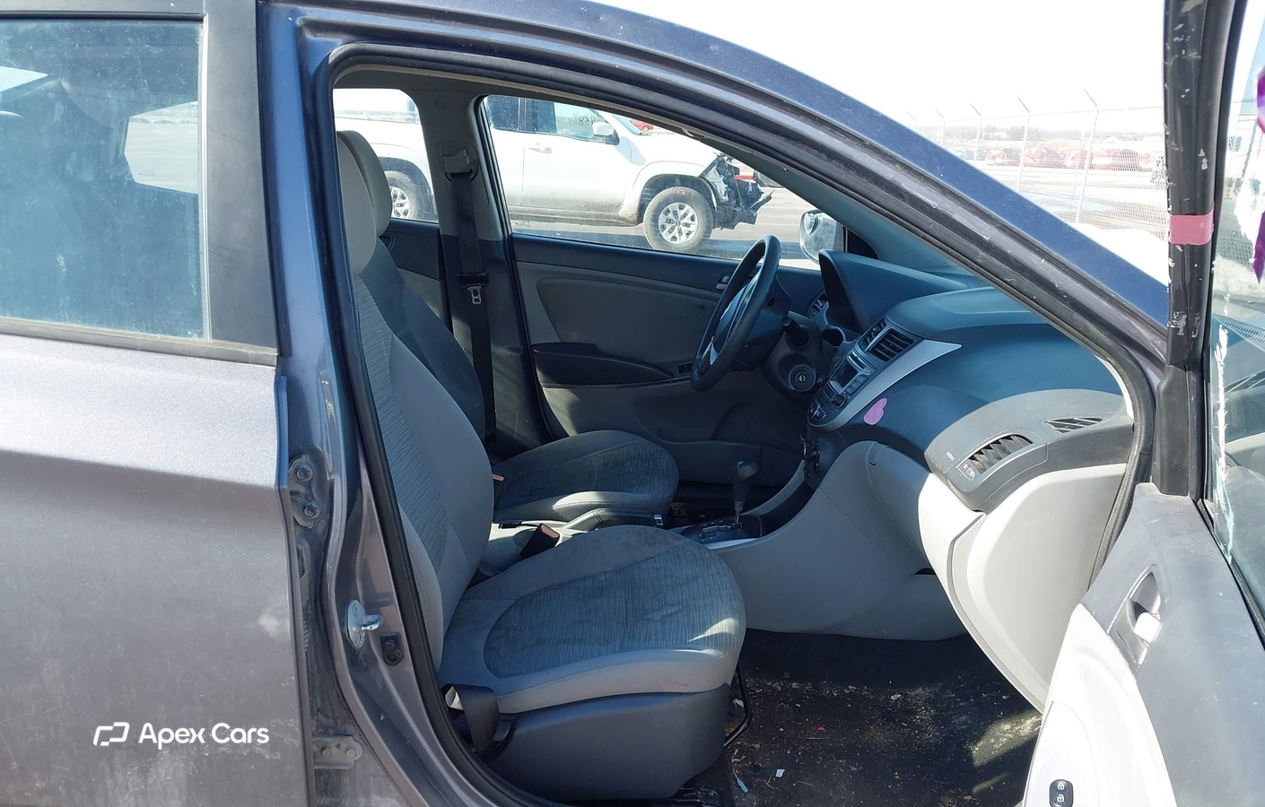 Hyundai Accent 2015