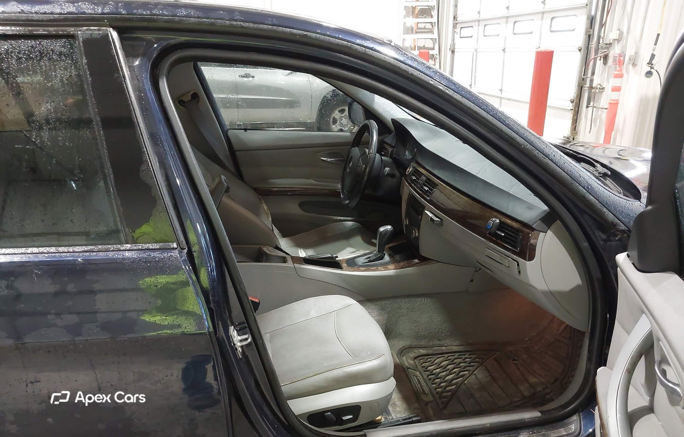 BMW Series 3 2010