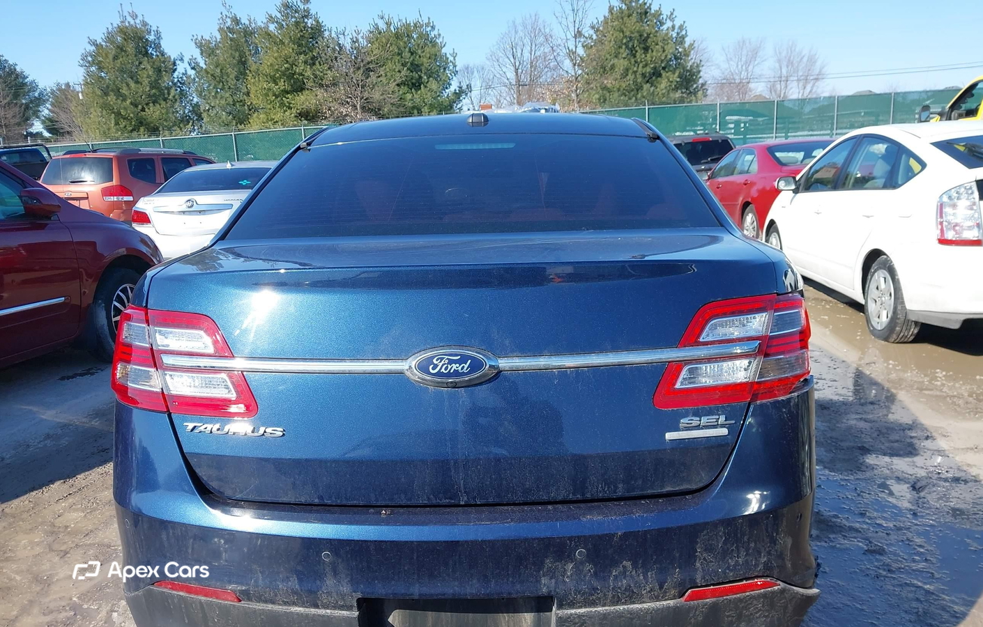 Ford Taurus 2016