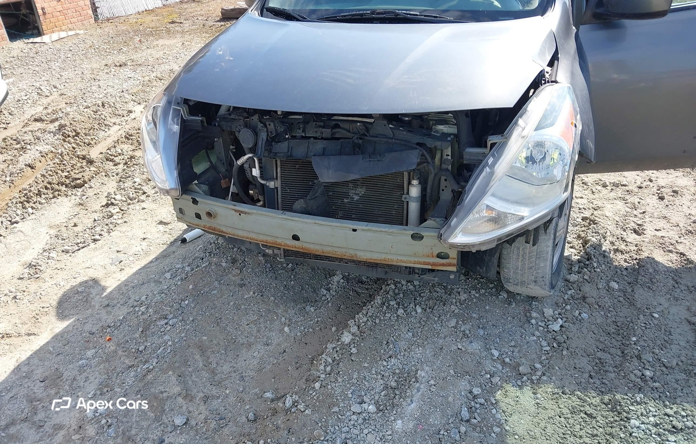 Nissan Versa 2016