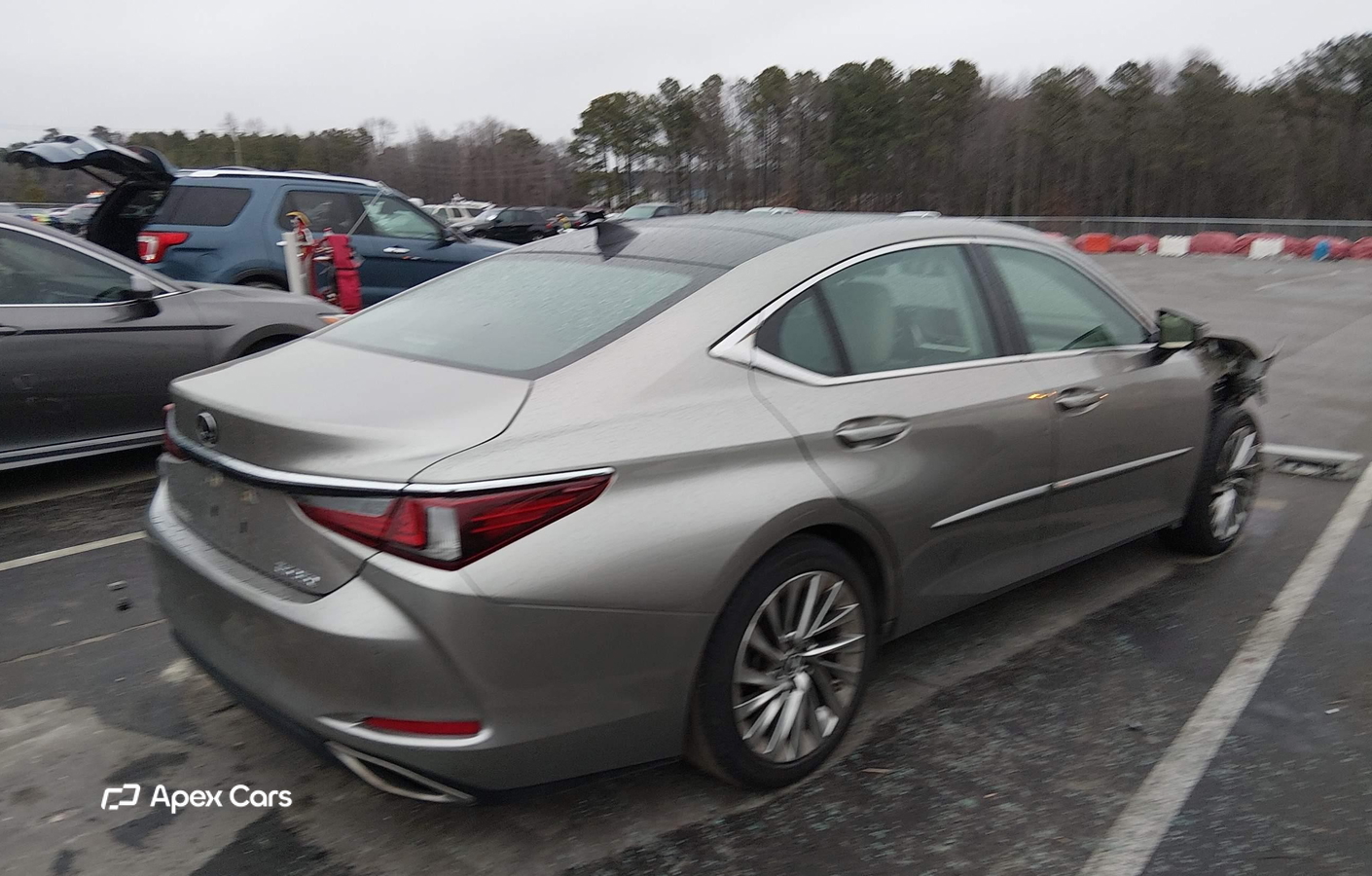 Lexus ES 2021