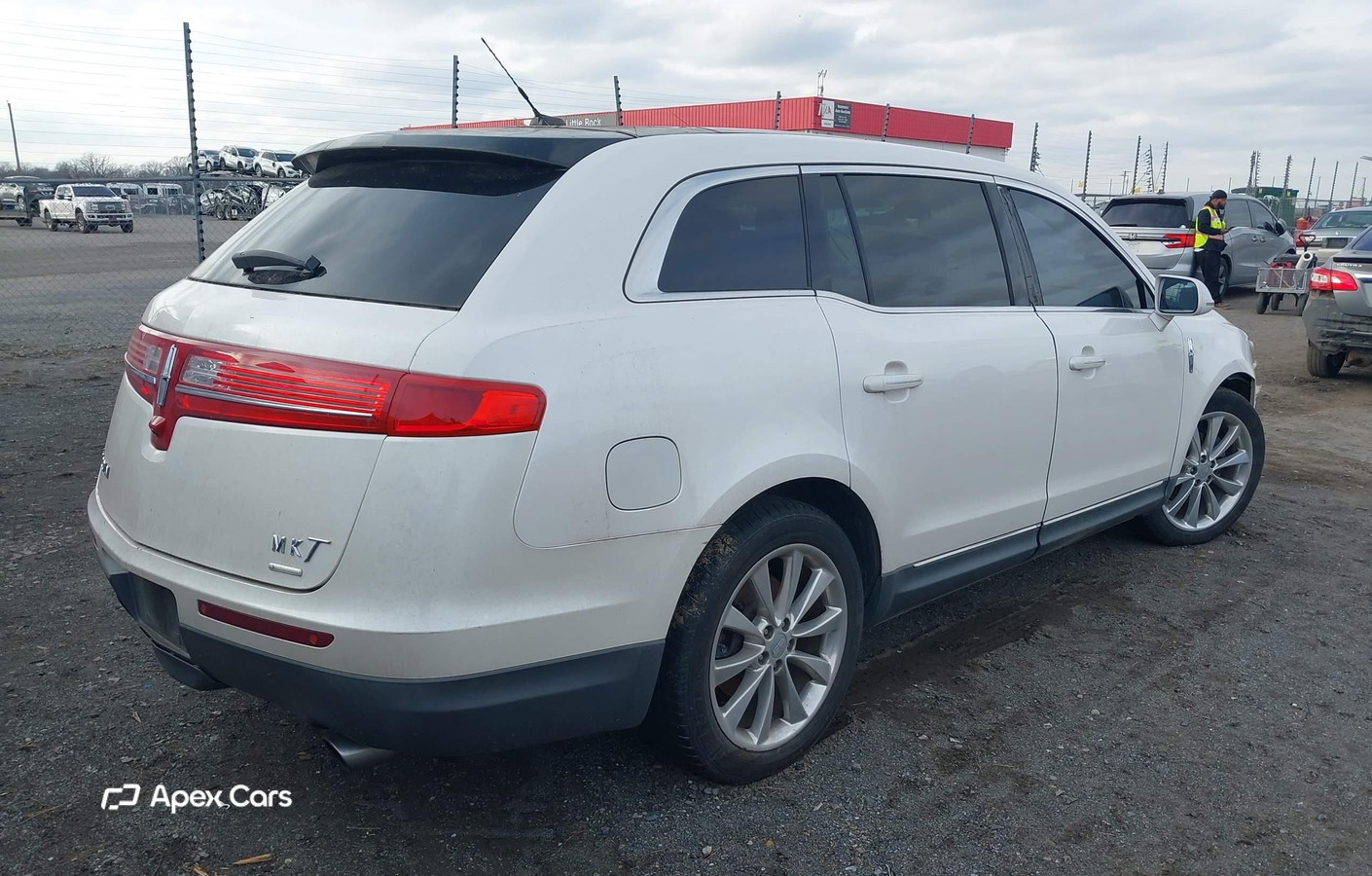 Lincoln MKT 2012