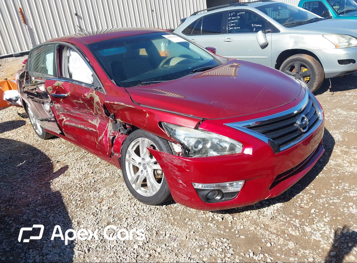 2013 Nissan Altima - Image 1 of 5