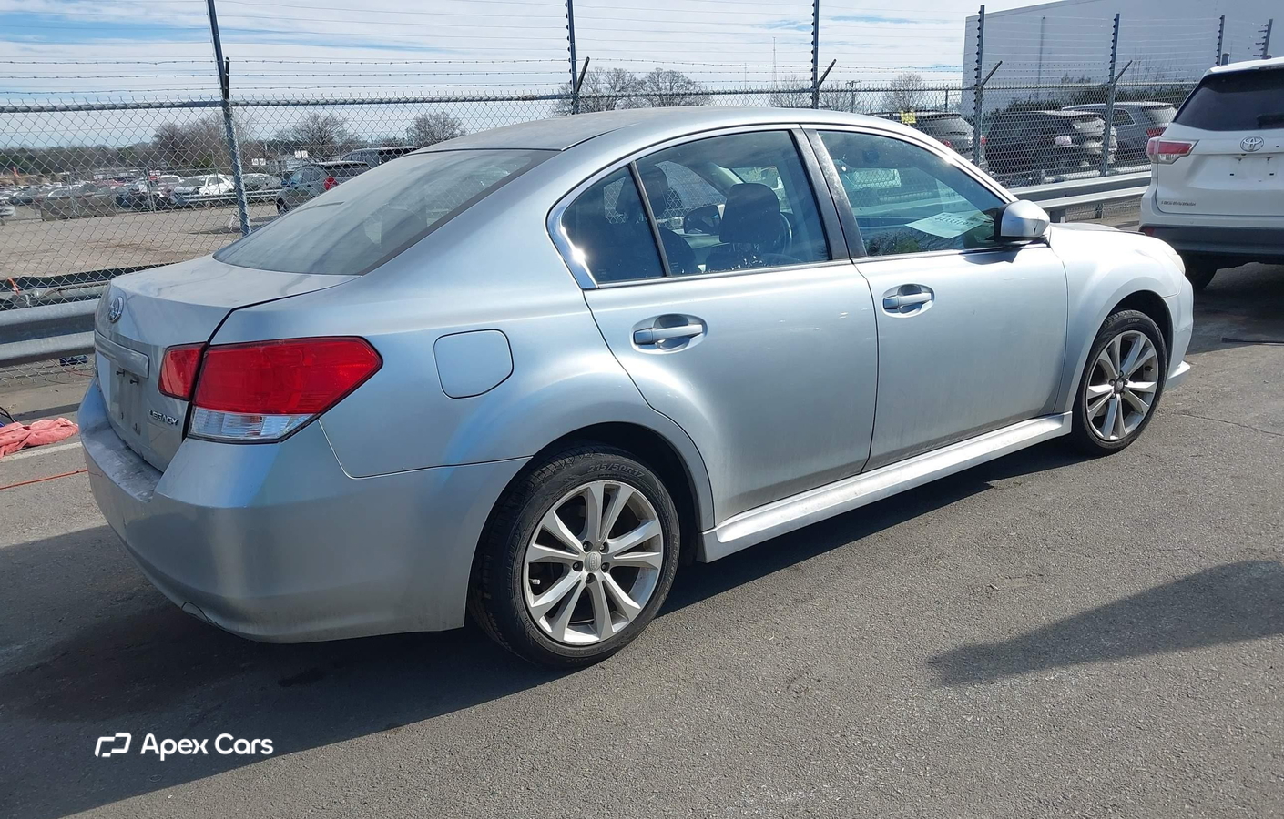 Subaru Legacy 2013
