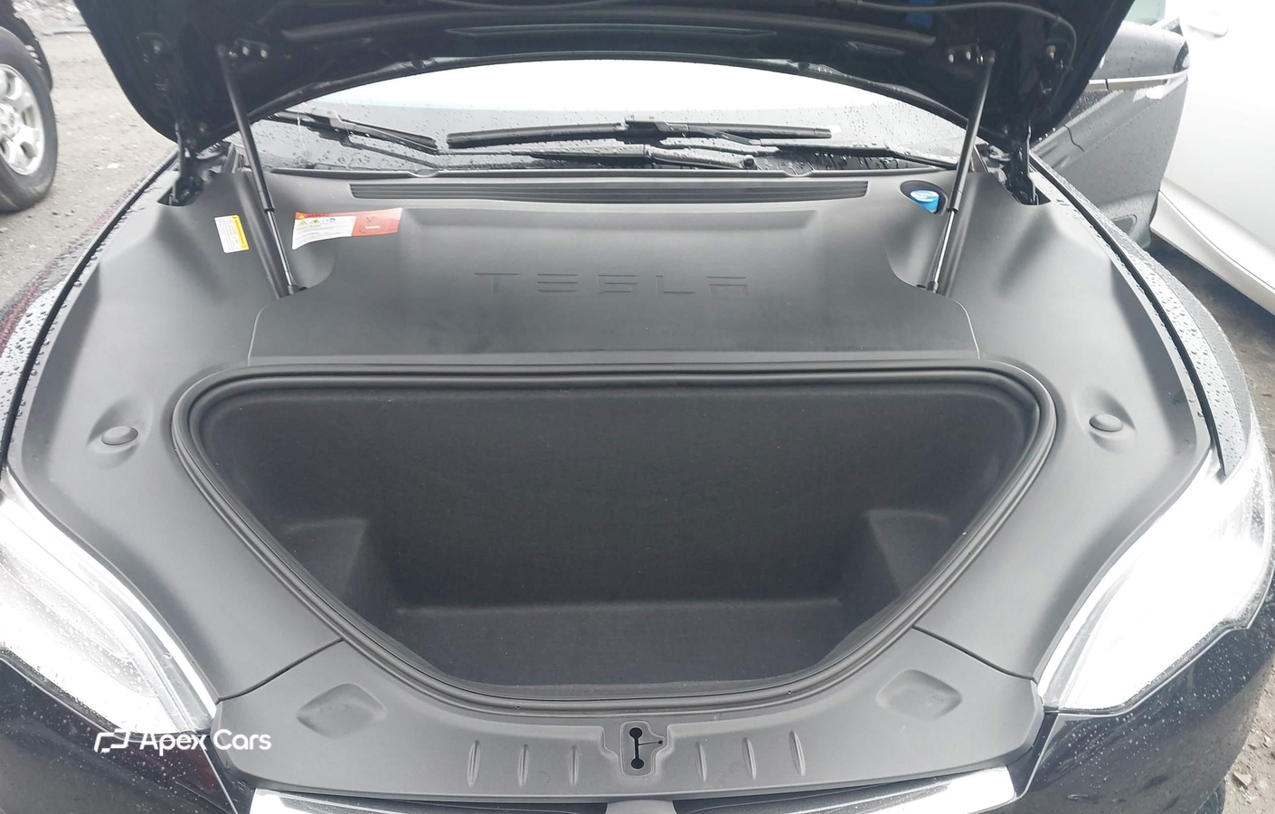 Tesla Model S 2016