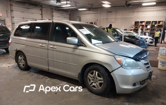 Honda Odyssey 2005 - Image 1 of 16