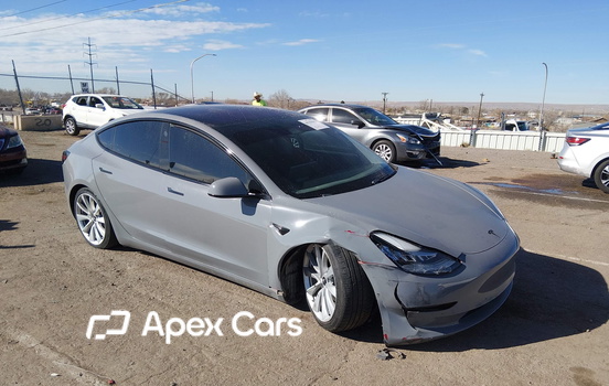 Tesla Model 3 2018 - Image 1 of 16