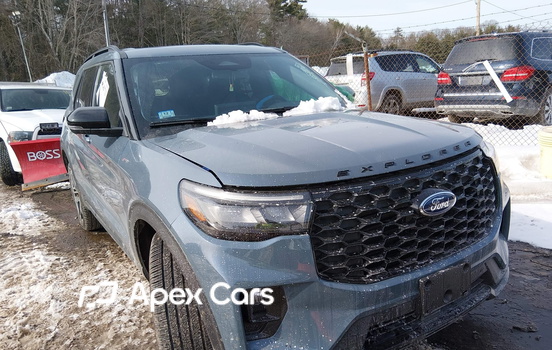 Ford Explorer 2025 - Image 1 of 16