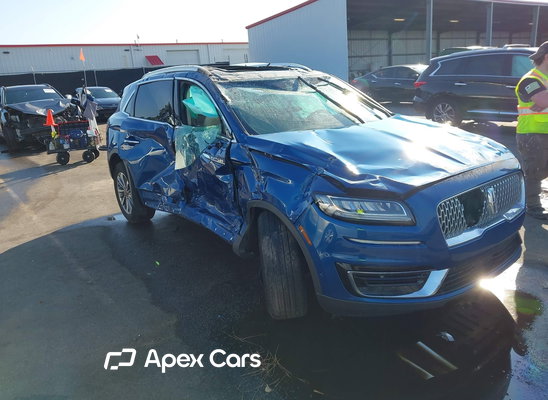 2020 Lincoln Nautilus - Image 1 of 5