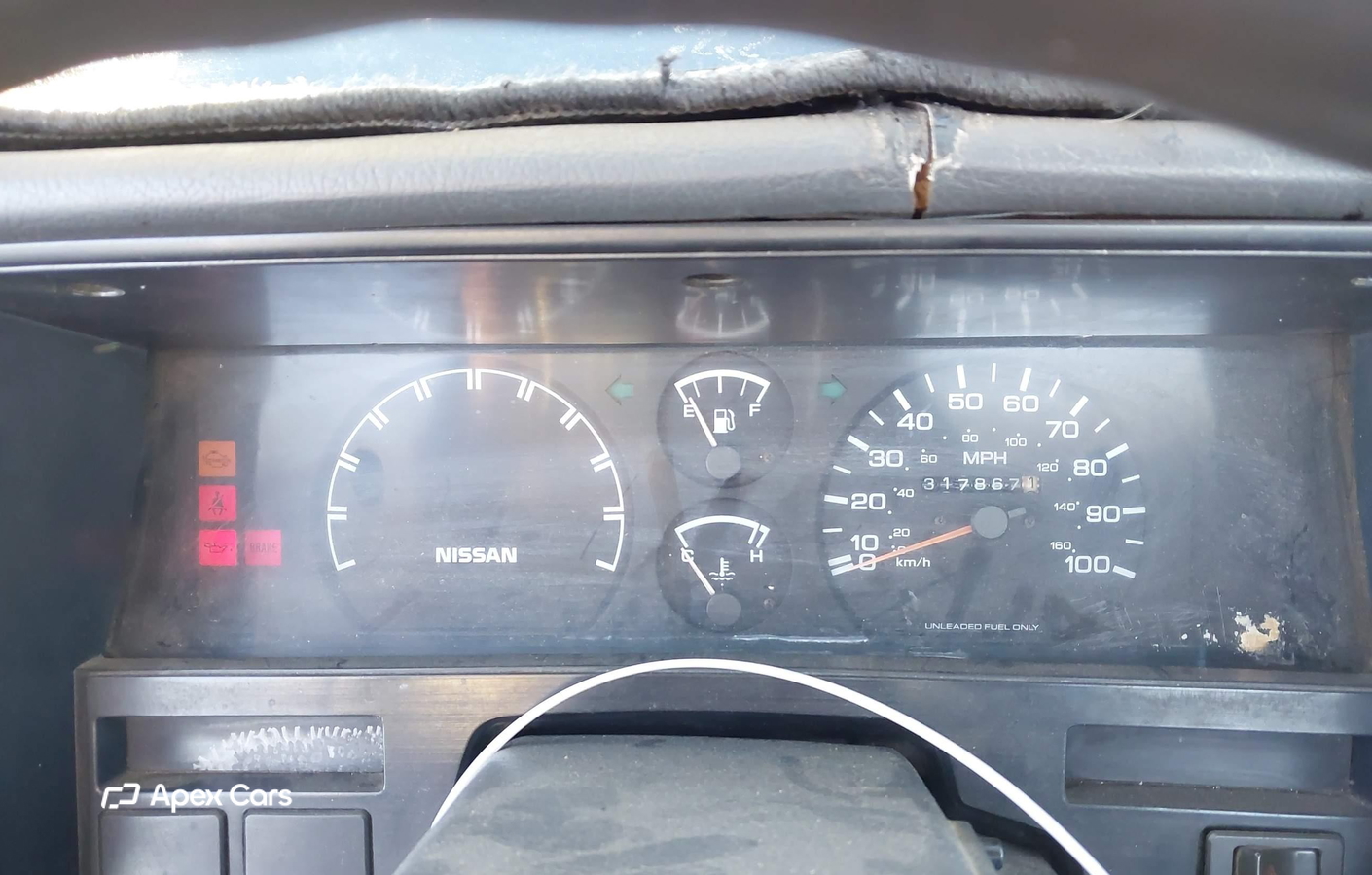 Nissan 1993