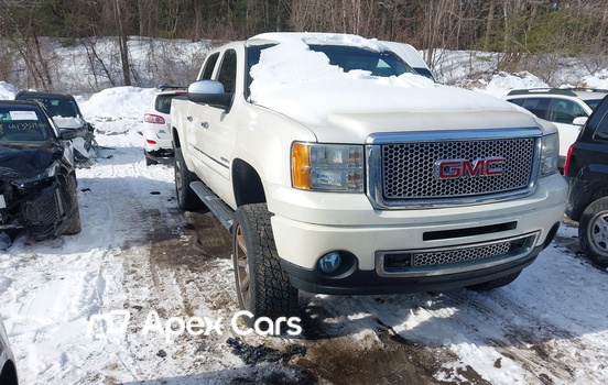 GMC Sierra 2011 - Image 1 of 16