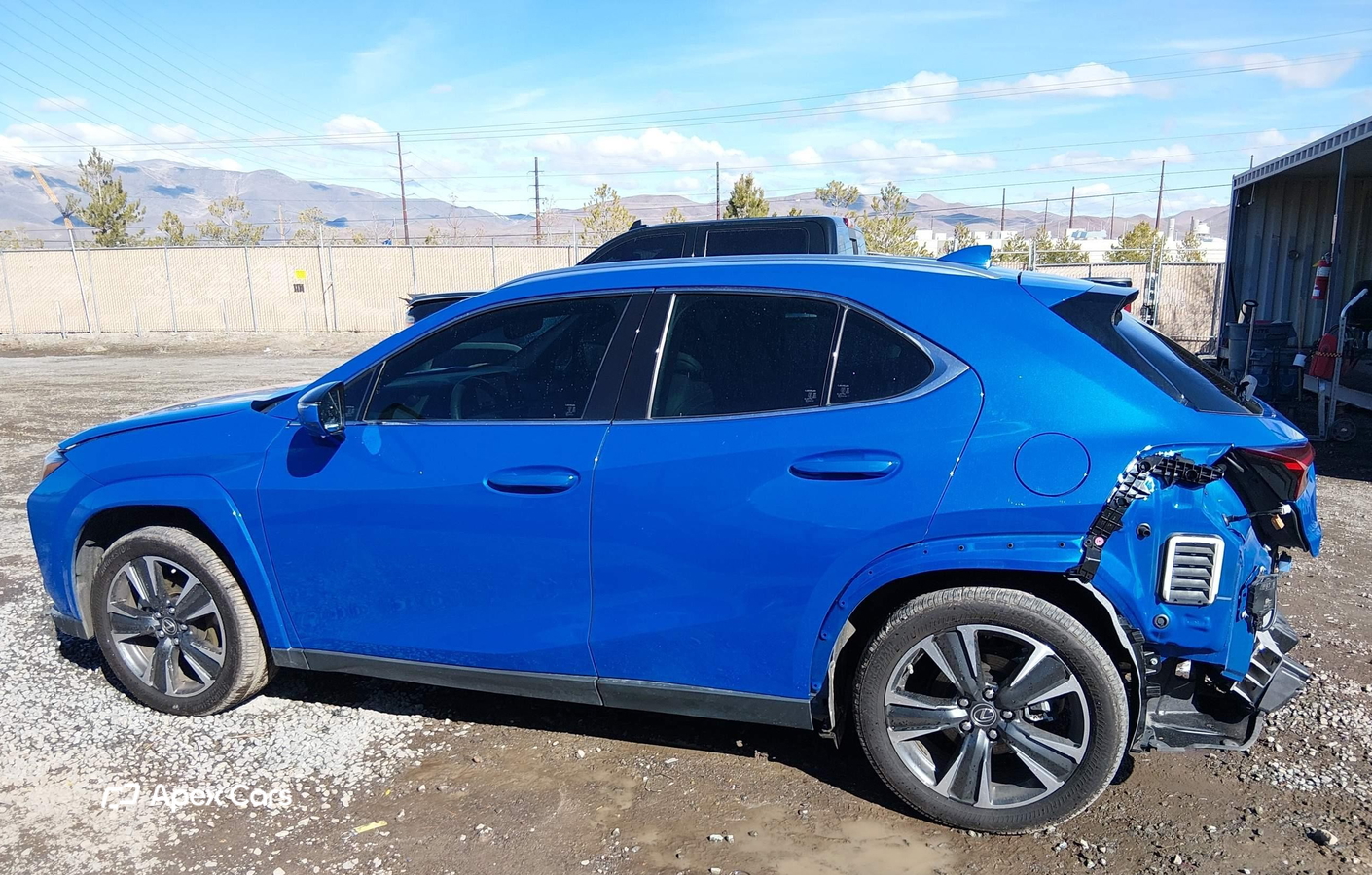 Lexus UX 2024