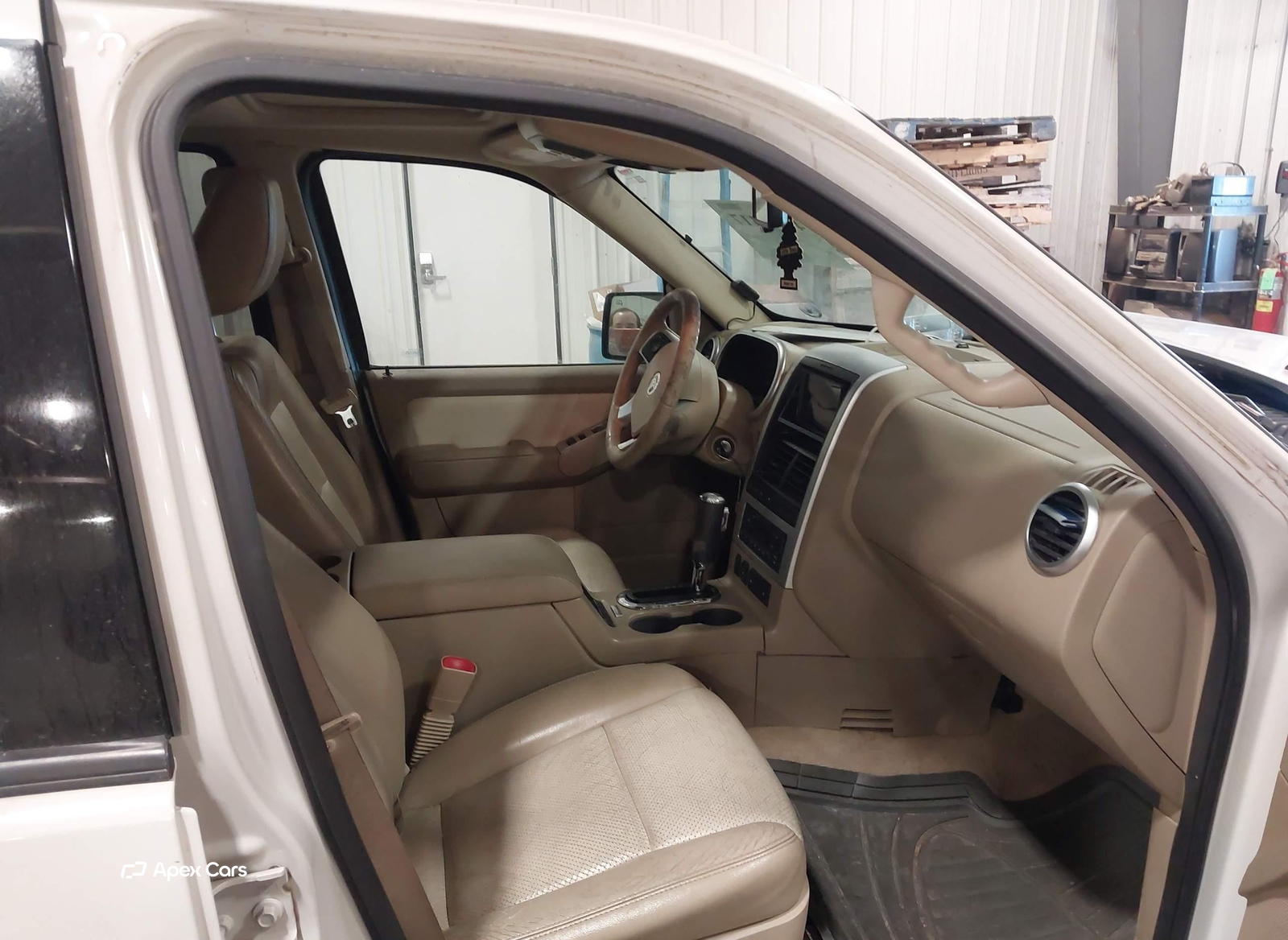 Mercury Mountaineer 2010