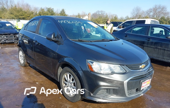 Chevrolet Sonic 2017 - Image 1 of 16