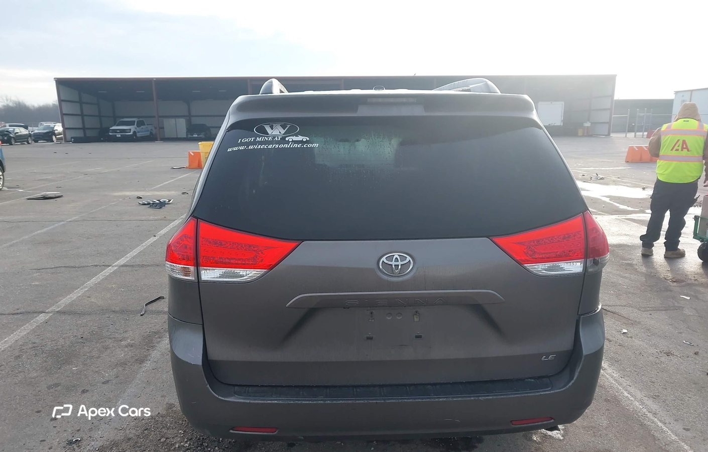 Toyota Sienna 2011
