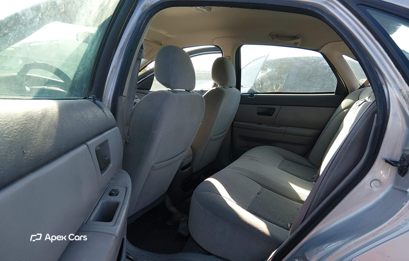 Ford Taurus 2004