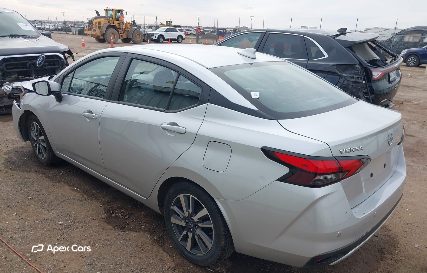 Nissan Versa 2023