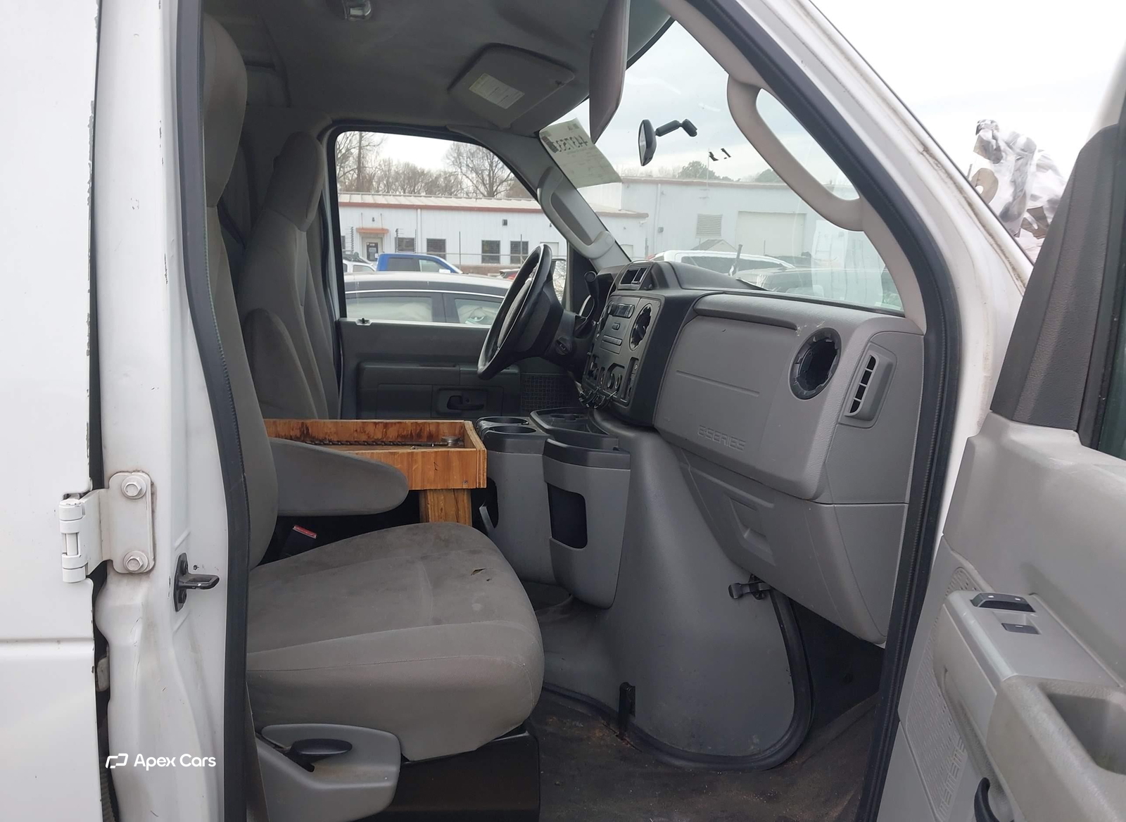 Ford Econoline 2014