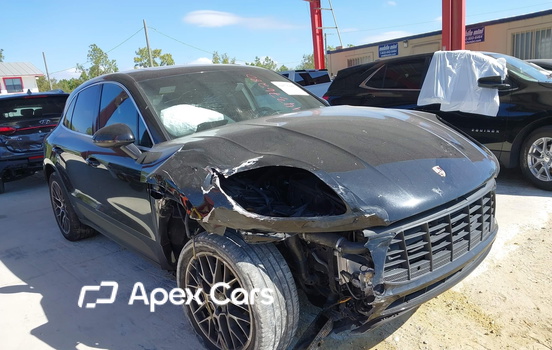 Porsche Macan 2016 - Image 1 of 17