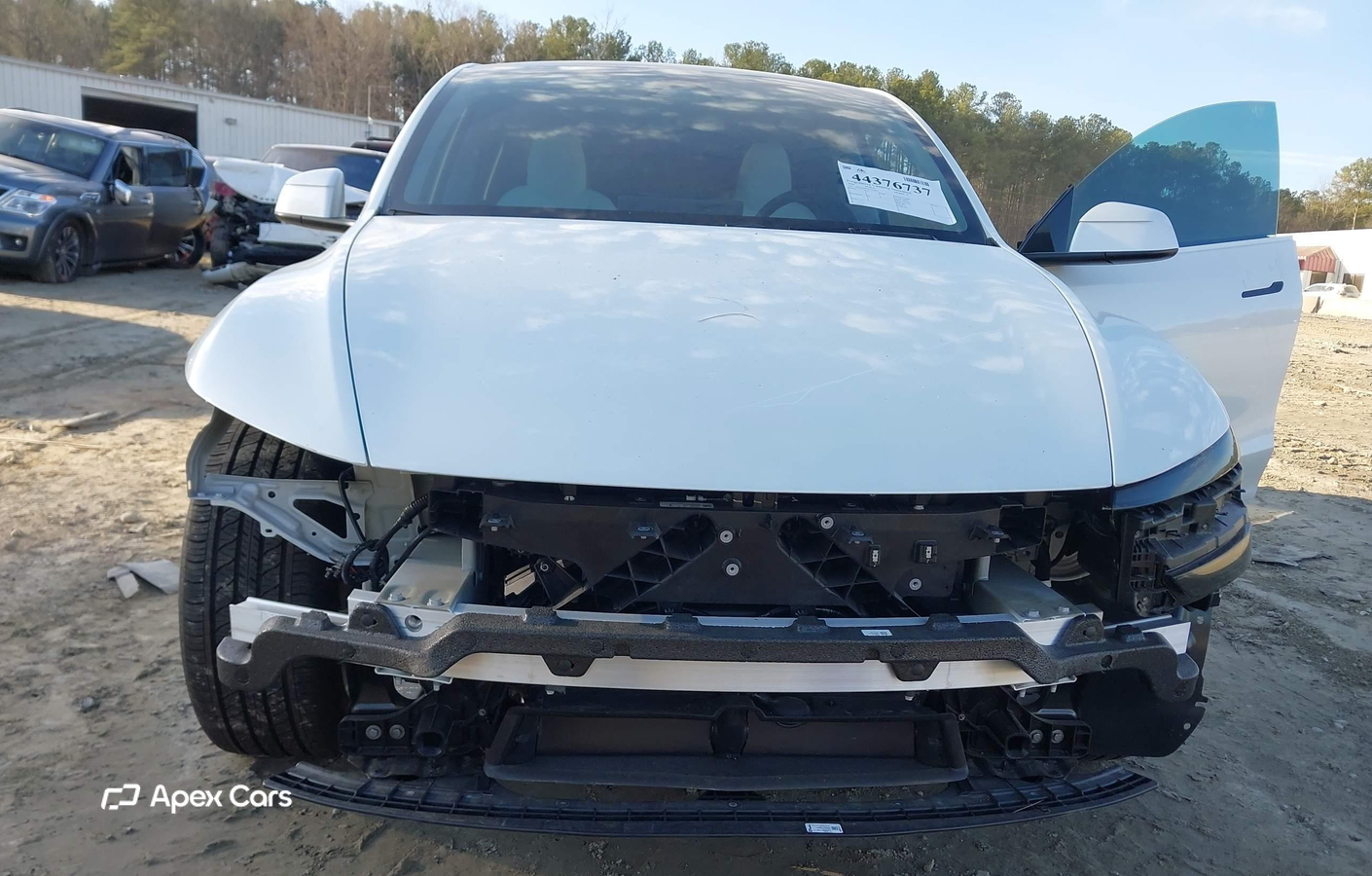 Tesla Model Y 2026