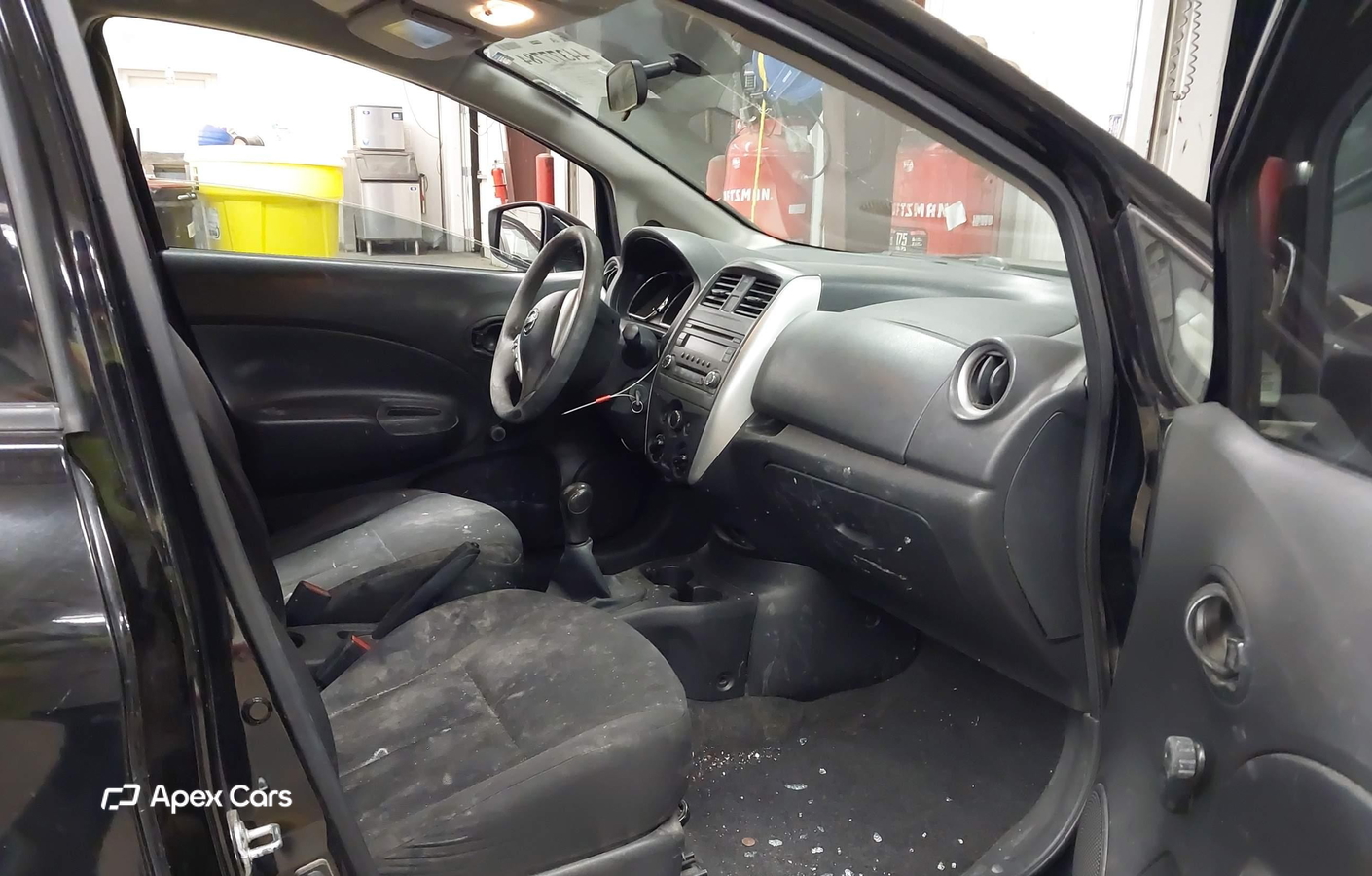 Nissan Versa 2015