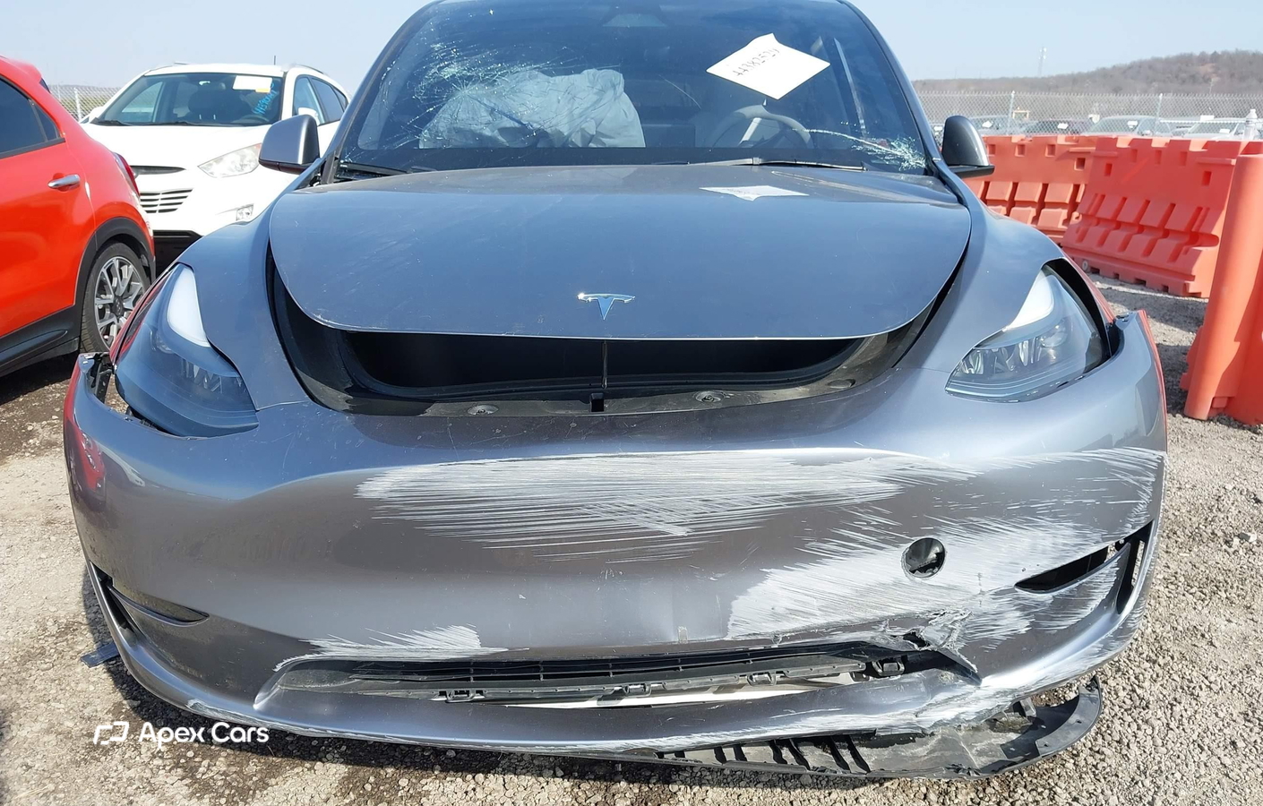 Tesla Model Y 2024