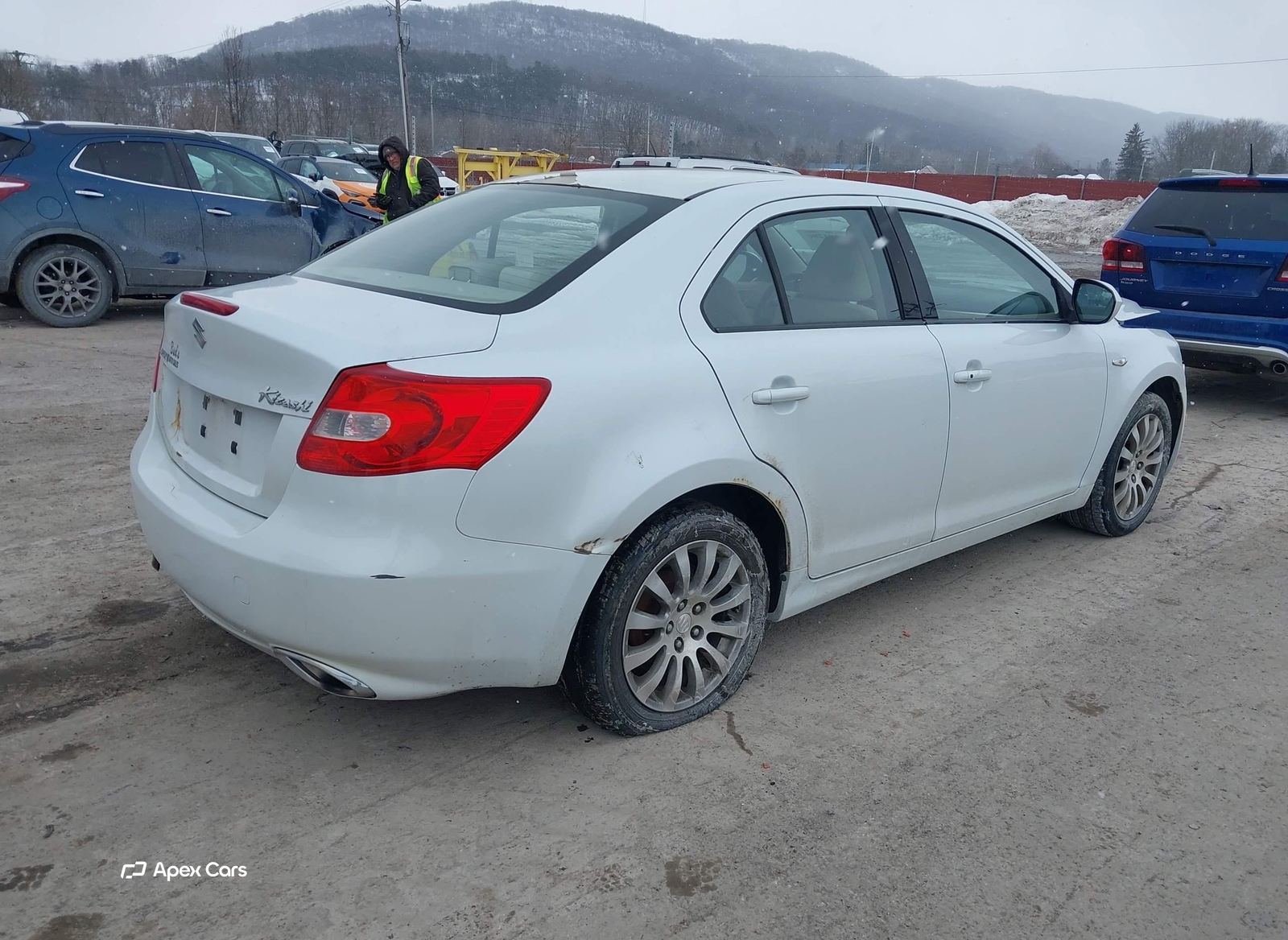 Suzuki Kizashi 2013