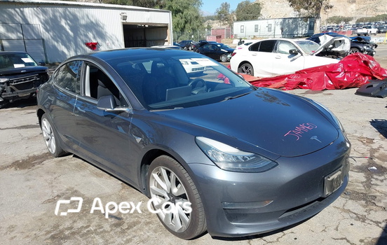 Tesla Model 3 2019 - Image 1 of 18