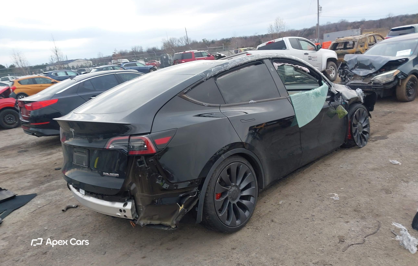 Tesla Model Y 2024