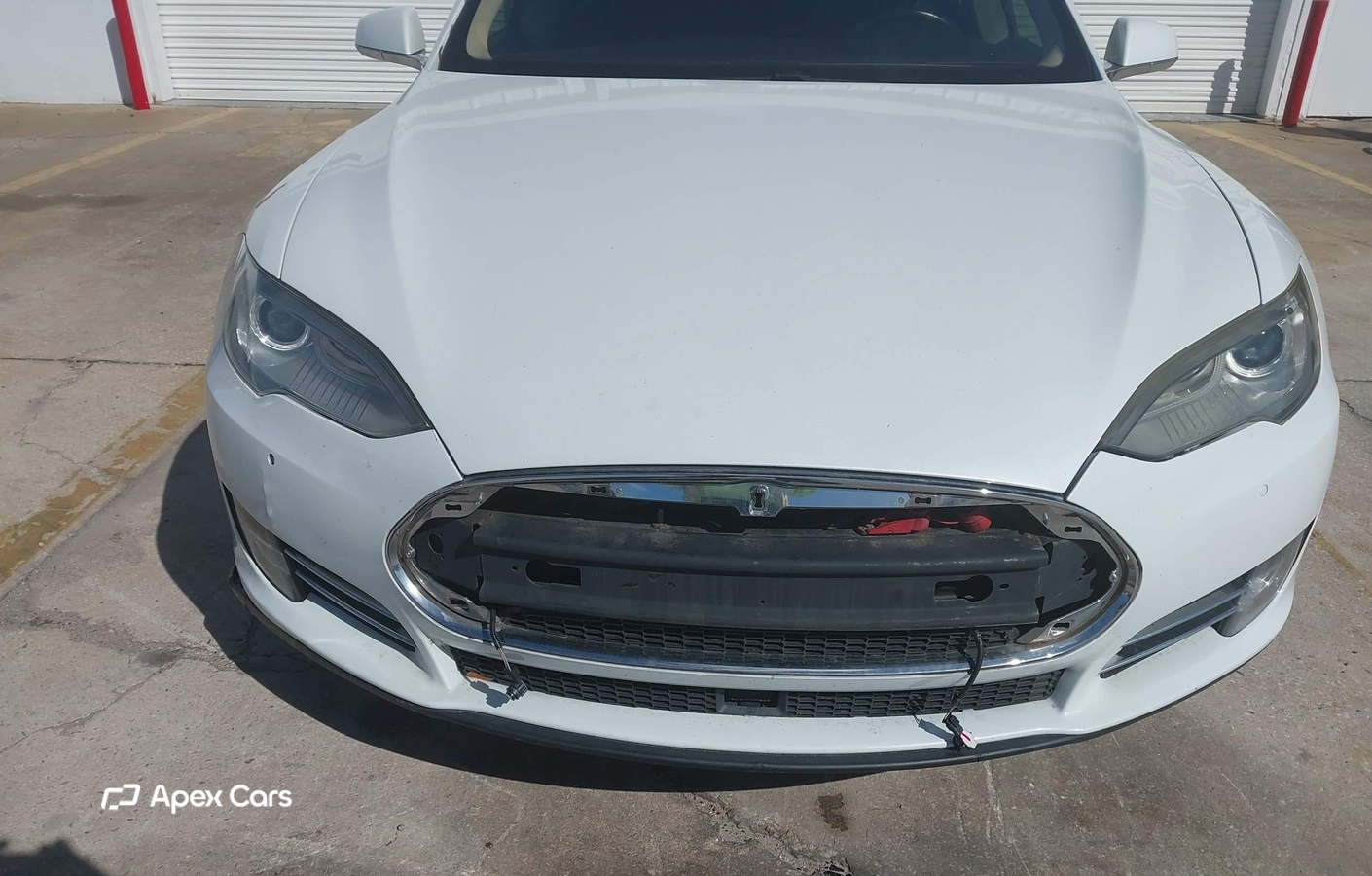 Tesla Model S 2015